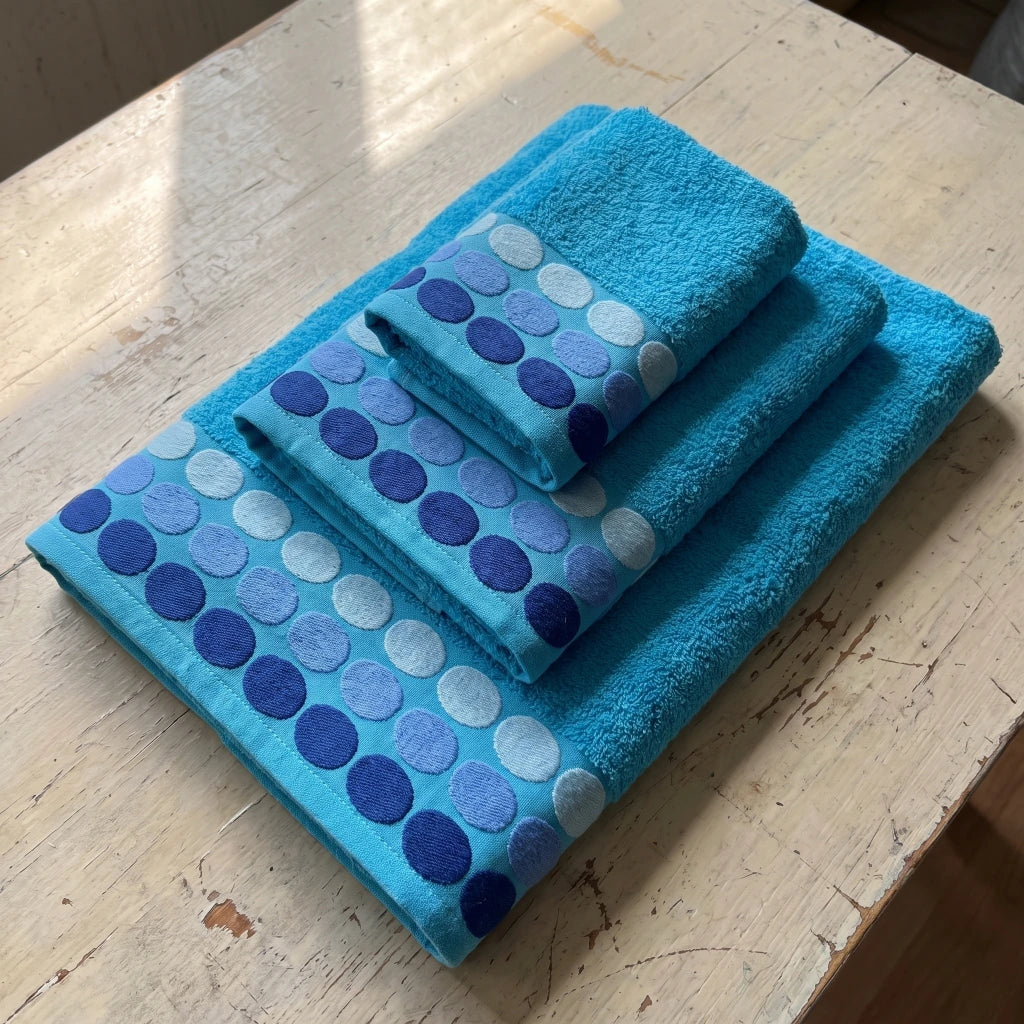 Set x 3 toallas y toallón premium 80% algodón MENUCHA