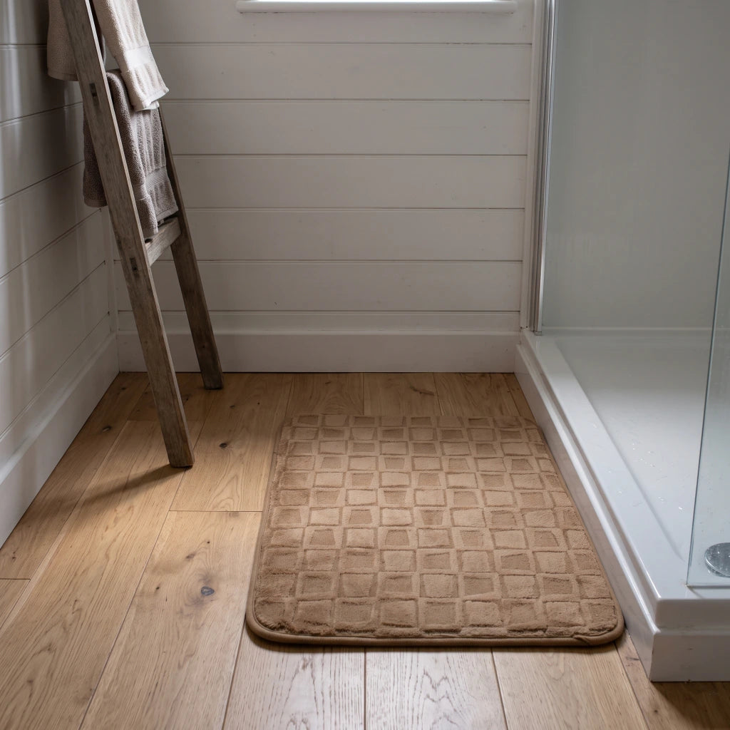 Alfombra baño cuadrados con relieve