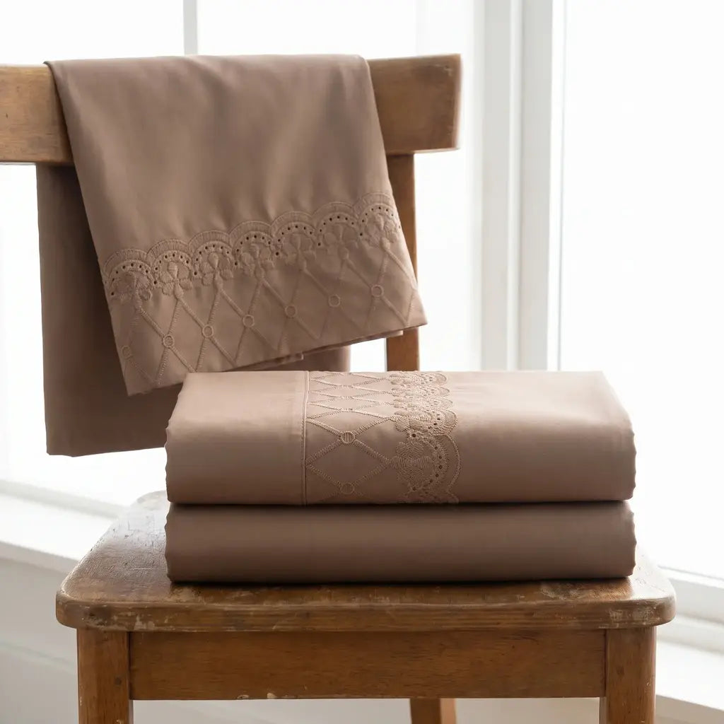Juego de sábanas con broderie PARIS